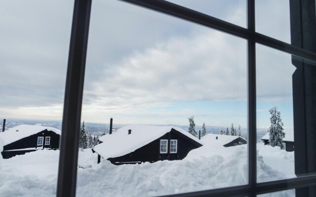 Stunning Home in Lillehammer With 4 Bedrooms and Wifi