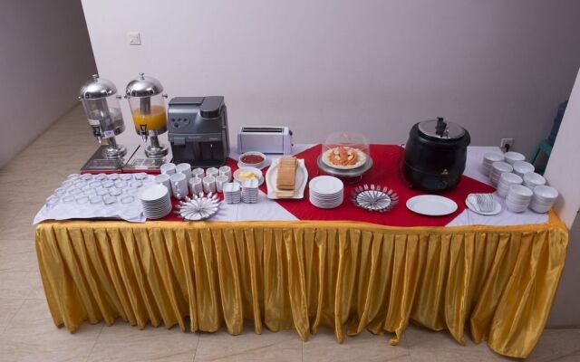 Shwe Poe Eain Hotel 1
