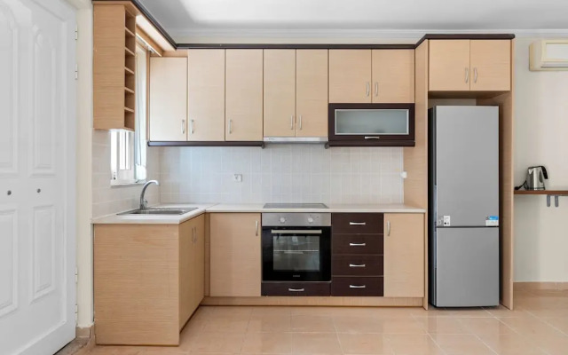 Nikiana Beach Modern Apartment