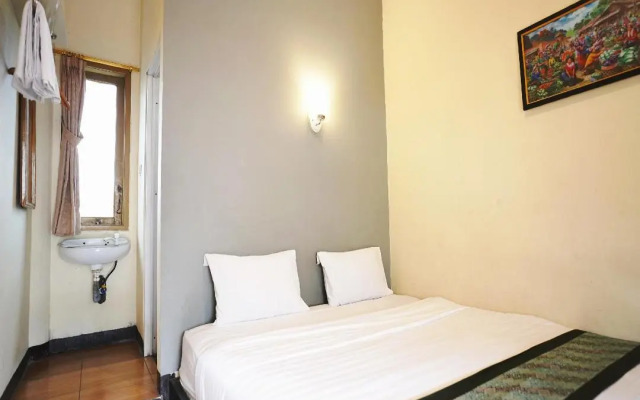 Saung Balibu Hotel