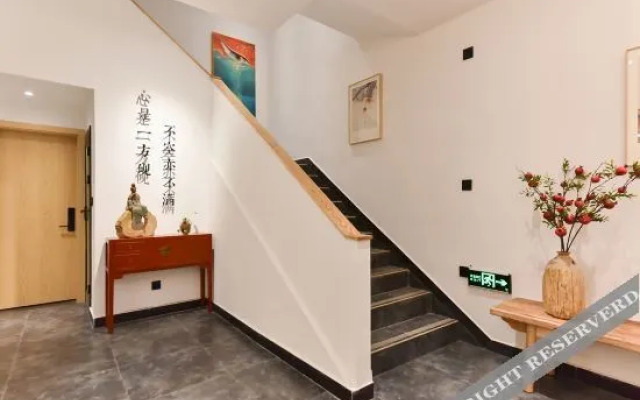Yifangyan · Courtyard Light Luxury Hostel
