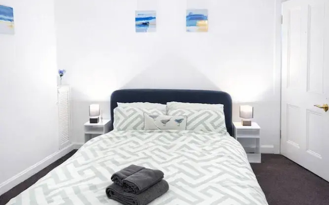 Spacious Easter Road 2BR Apartment