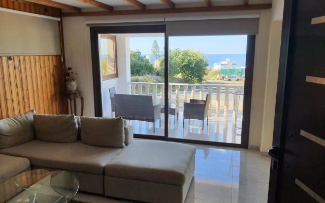 JOANNA SUNSET APTS Pomos