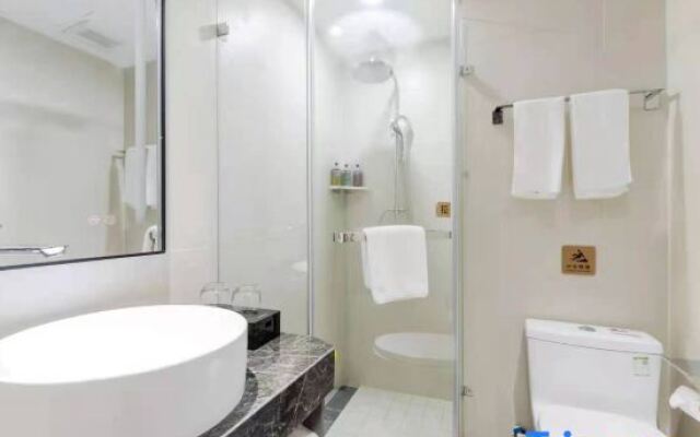 Homeinn · neo (Shanghai Zhaoxiang Subway Station) – Bathroom – Shanghai