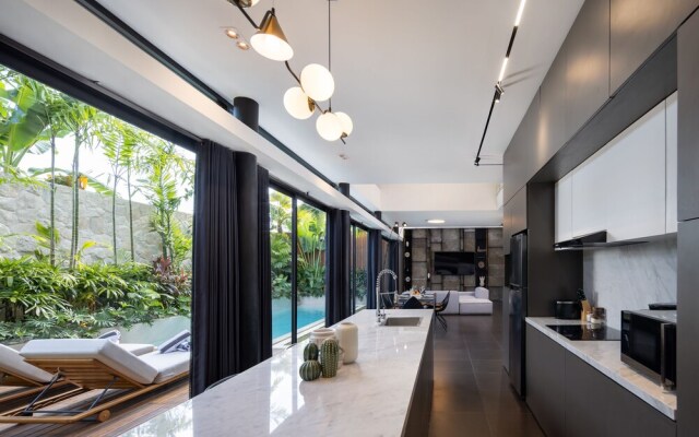 Alex Villas Complex N1