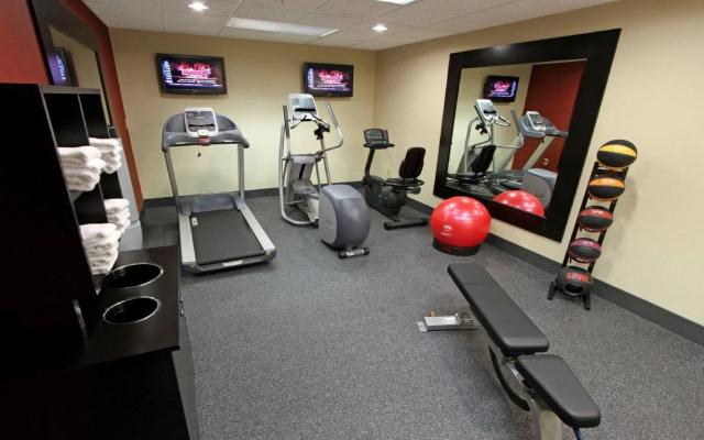 Hampton Inn Birmingham Colonnade