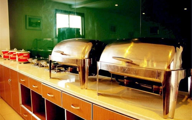 Shengdu Business Hotel