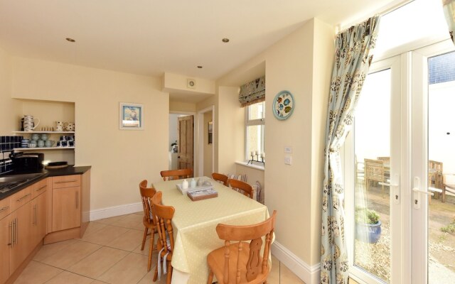 Ground Floor Flat At Wylfa, Rhosneigr