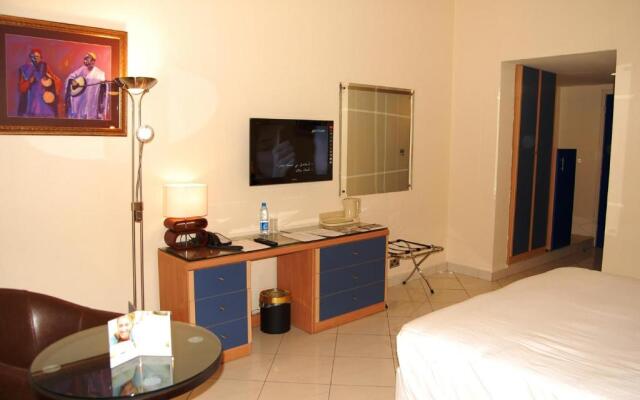 Golden Royale Hotel