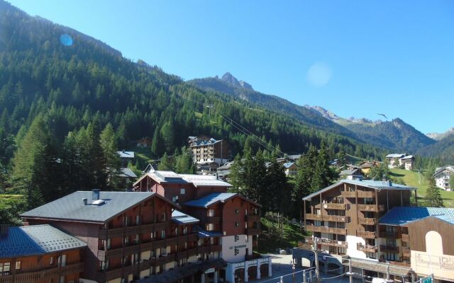 Lou Services Apartment GA48 LSI 001