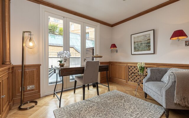 Stunning 6-bed House Near Harrods in Knightsbridge