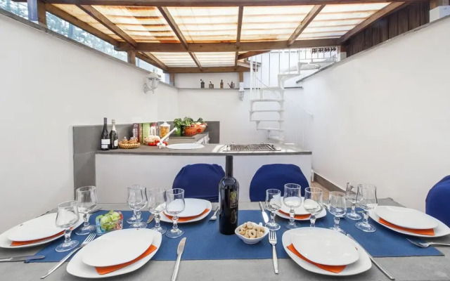 Villa Mayla