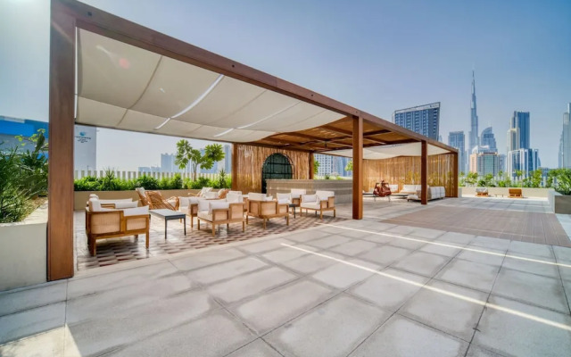 Cozy Studio w Burj View Balcony Business Bay