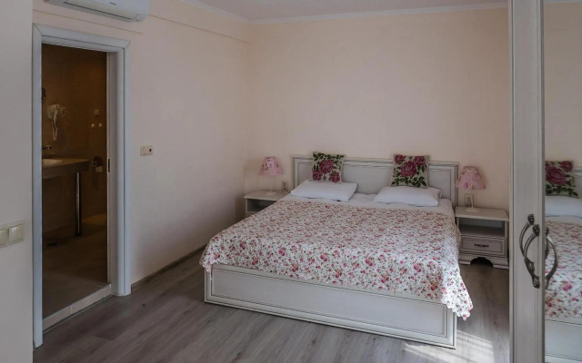 White Rock Castle Suite Hotel & SPA