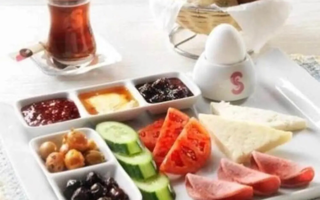 Hix Garden Apart Hotel