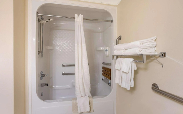 Comfort Inn & Suites Branson Meadows