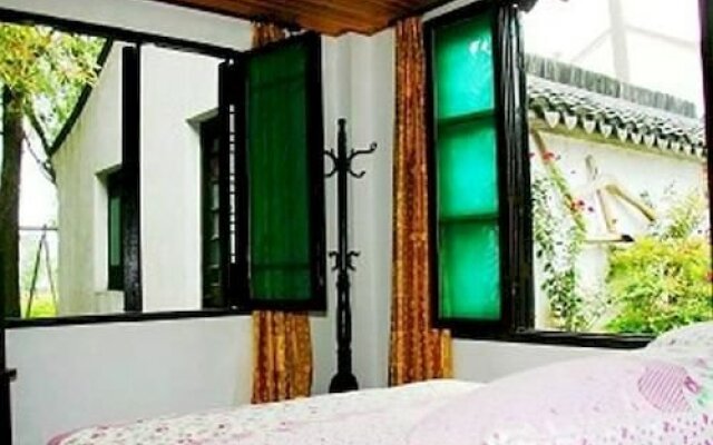 Lotus Root Inn- Xitang