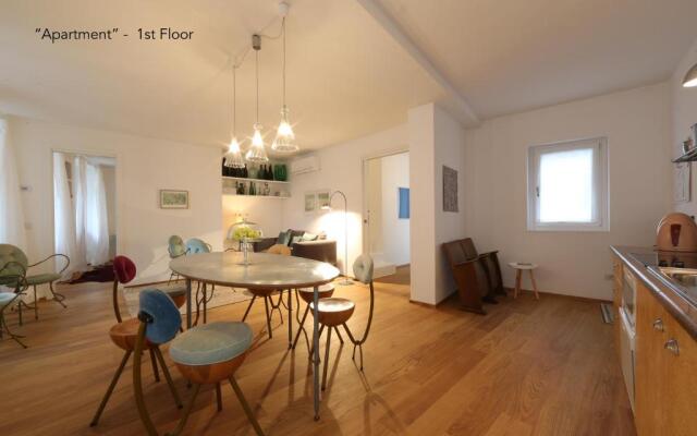 Casa Bellagio, Residence / Apartments