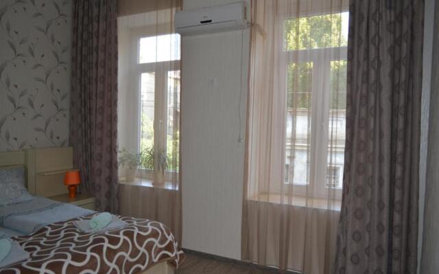 Nana's Apartment