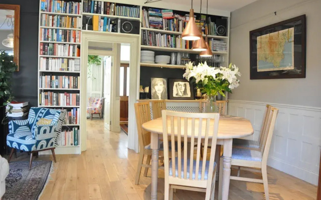 Lovely Garden Flat in Shepherds Bush