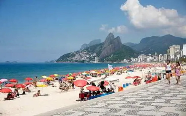 RYA5 Rua Barao da Torre 19