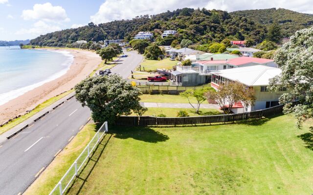 Waitangi Beach Units