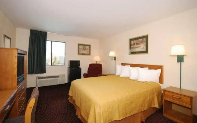 Quality Inn Pell City