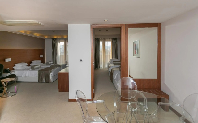 Hotel Aurel