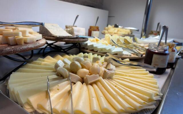 Bes Hotel Bergamo West