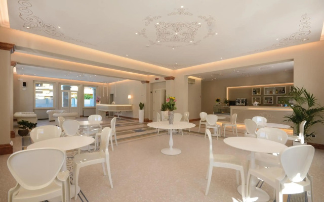 Residence Hotel Alba Palace