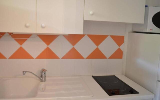 Appartement Le Lavandou, 1 pièce, 2 personnes - FR-1-251-66