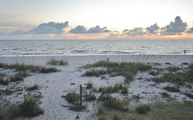 Beach Haven by Teeming Vacation Rentals