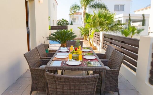 Villa Soraya 2 by Ezoria Holiday Rentals