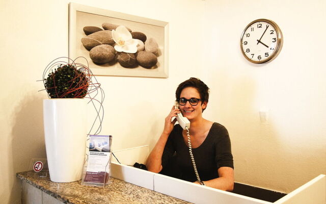 SMARTY Leichlingen-Cologne Hotel Boardinghouse