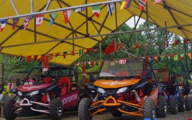 Huyun Mountain House