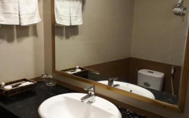 Song Huong Hue Hotel