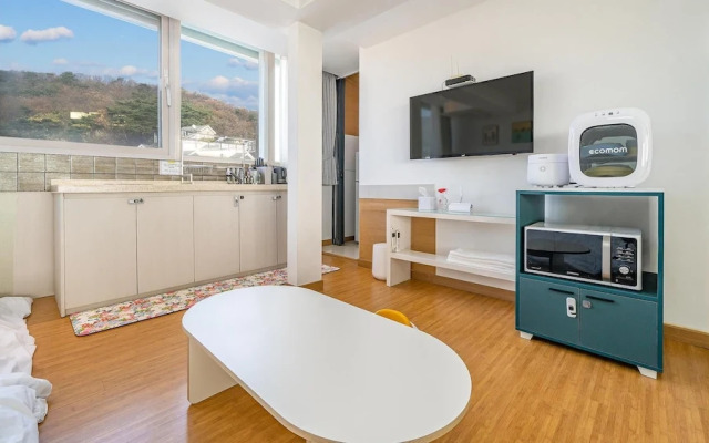 Ganghwa Hi Mom Kids Family Pension Black