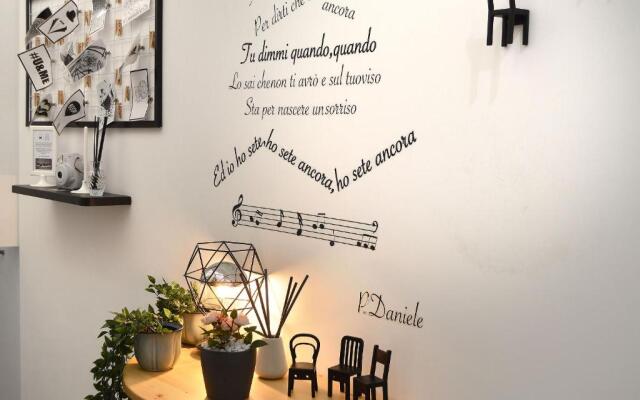 Napoli Central Station Studio