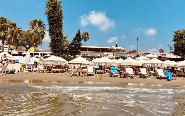 Kalia Beach Hotel Side