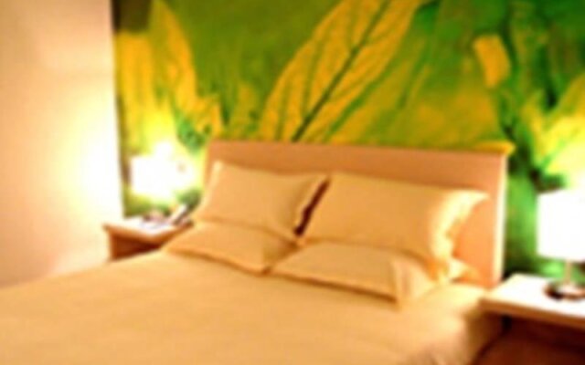 A8 Hotel