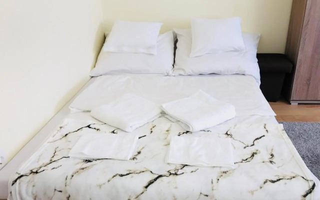 Ella Apartman