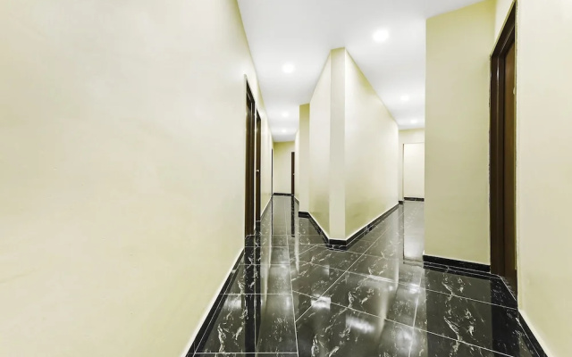 OYO 90445 Th Hotel