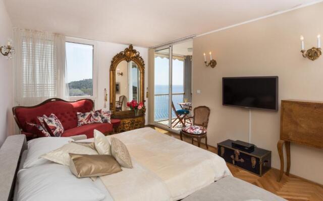 Love Affair Apartment