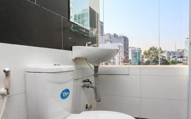 OYO 143 The K9 Central Hotel