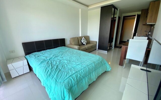 Club Royal Wongamat by PSR ASIA