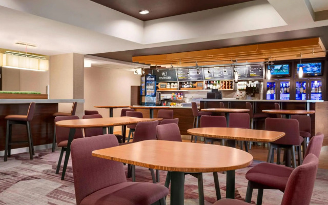 Courtyard by Marriott Springfield