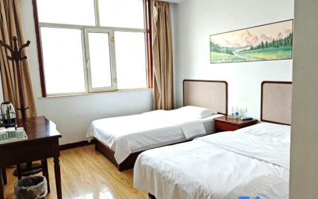 Ordos Shengtong Hotel