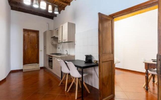 Old Rome Apartment