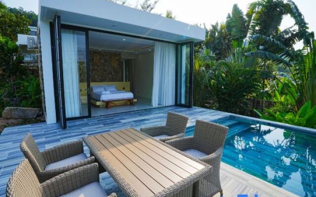 Kiwuki Beachfront Villa