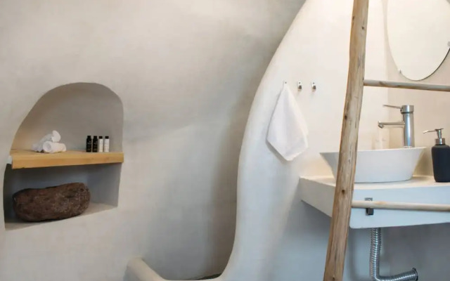 Stoa Cave Villas